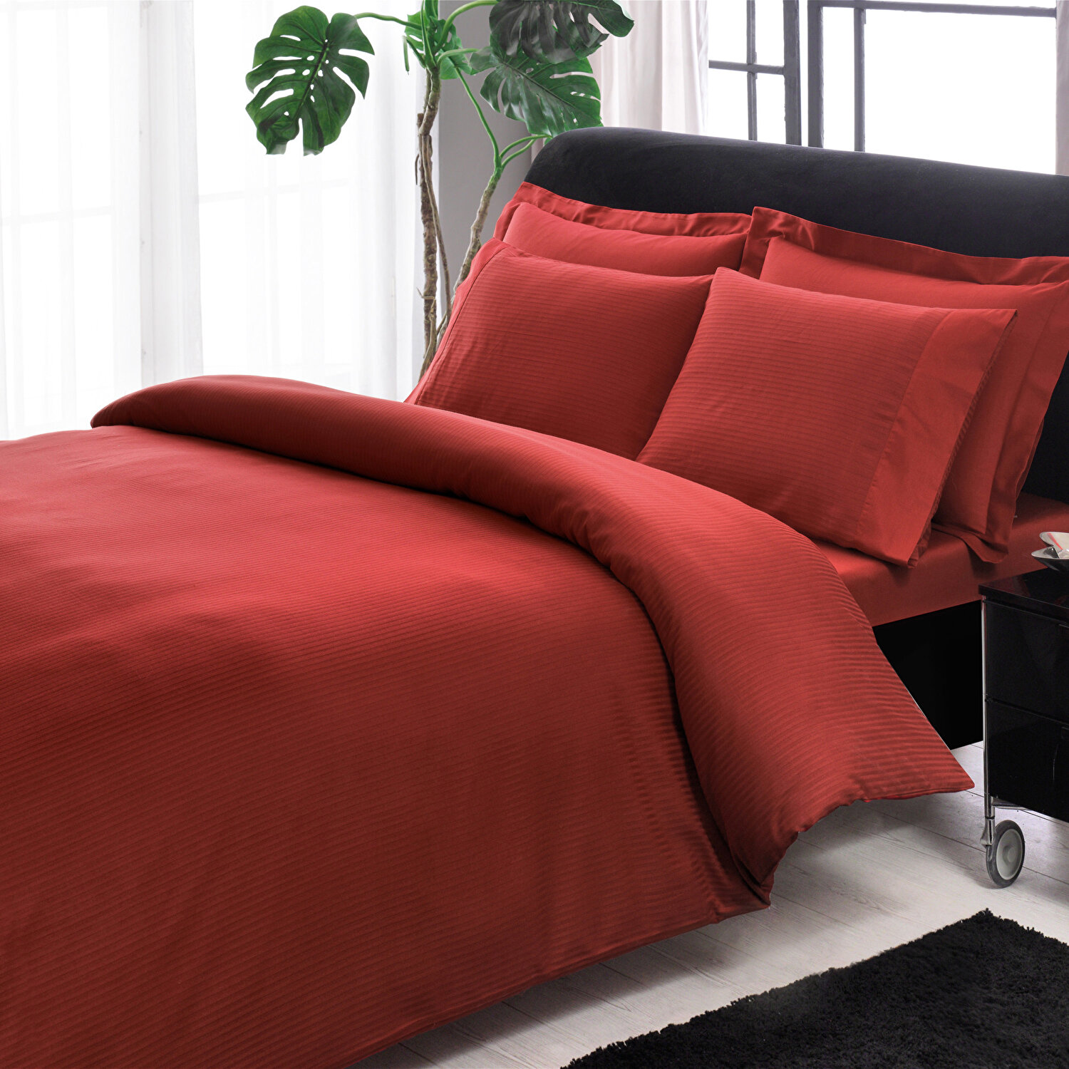 Taç Stripe Premium Basic King Size Nevresim Takımı Kırmızı