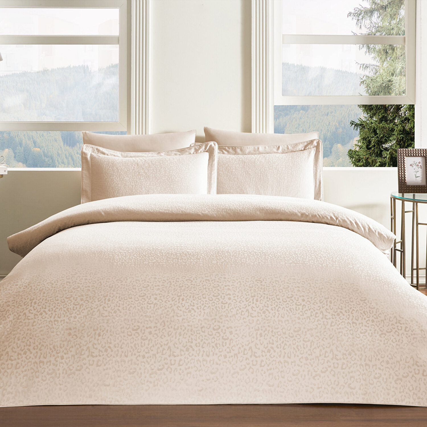 Taç Leo Jakar Çift Kişilik Nevresim Takımı Taş