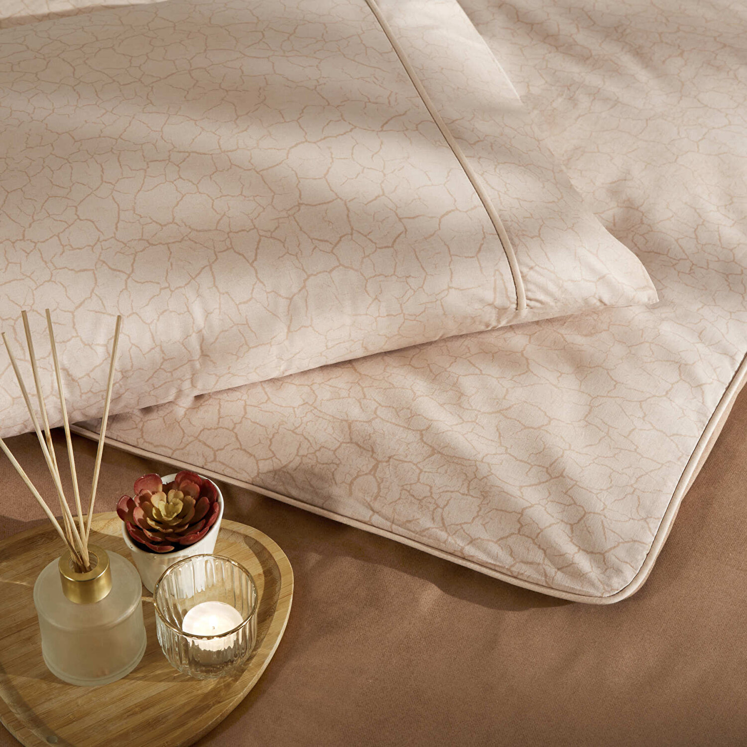 Taç Riven Biyeli Çift Kişilik Nevresim Takımı Taba