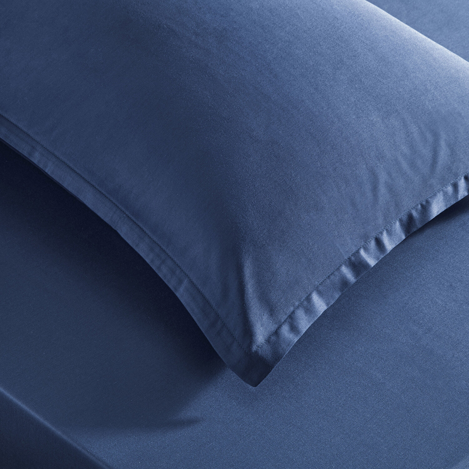 Taç Color Dreams Saten Çift Kişilik Çarşaf Seti Lacivert