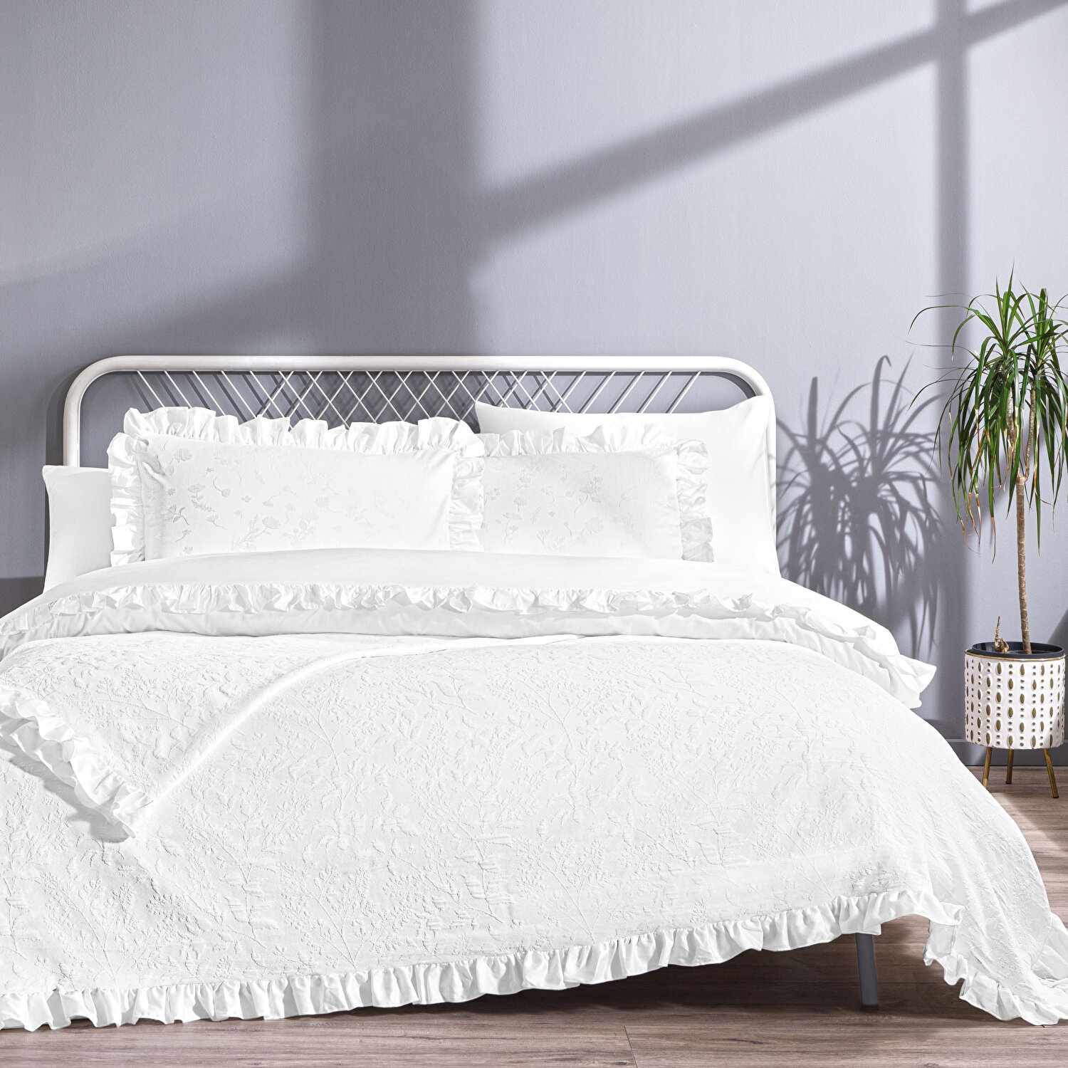 Taç Octavia Yatak Örtülü Çift Kişilik Nevresim Seti Beyaz