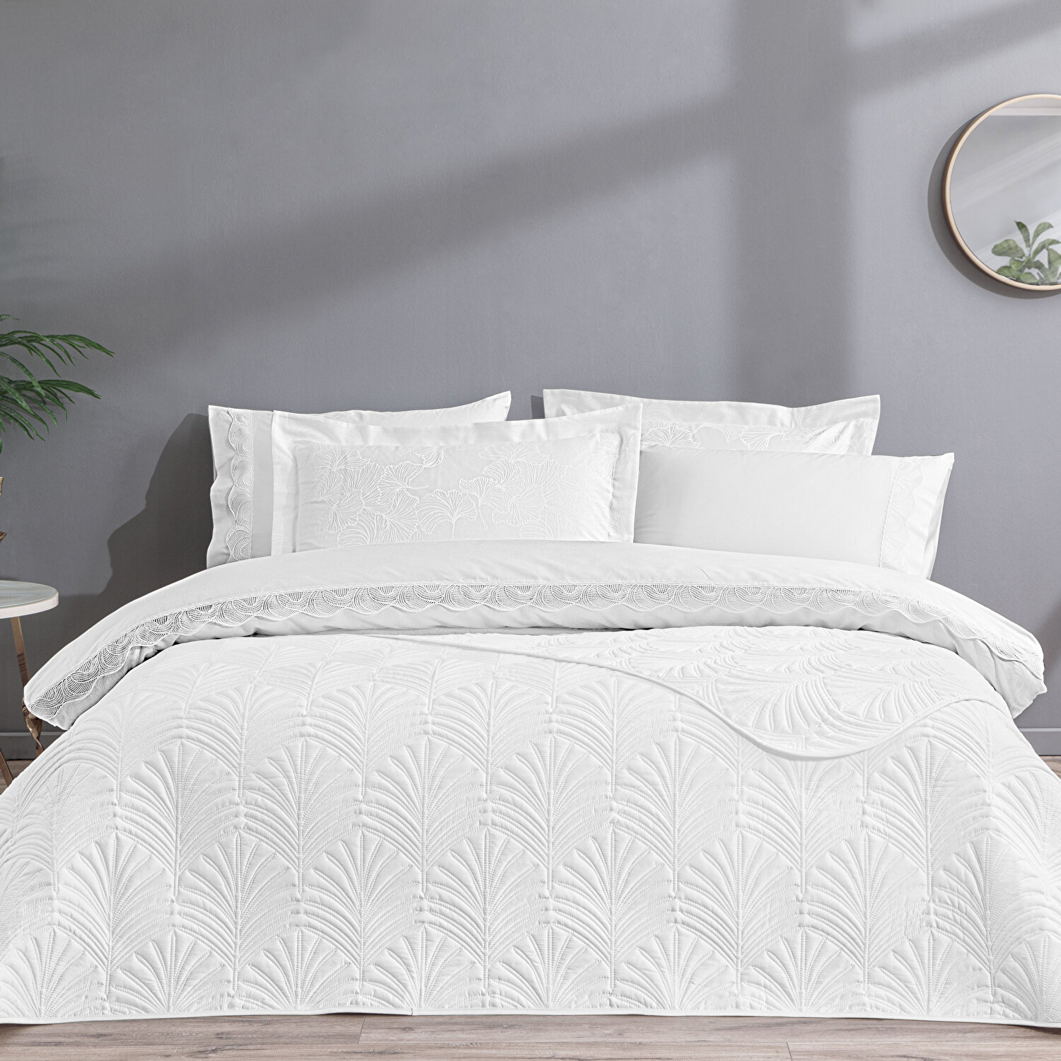 Taç Eleanor Yatak Örtülü Çift Kişilik Nevresim Seti Beyaz