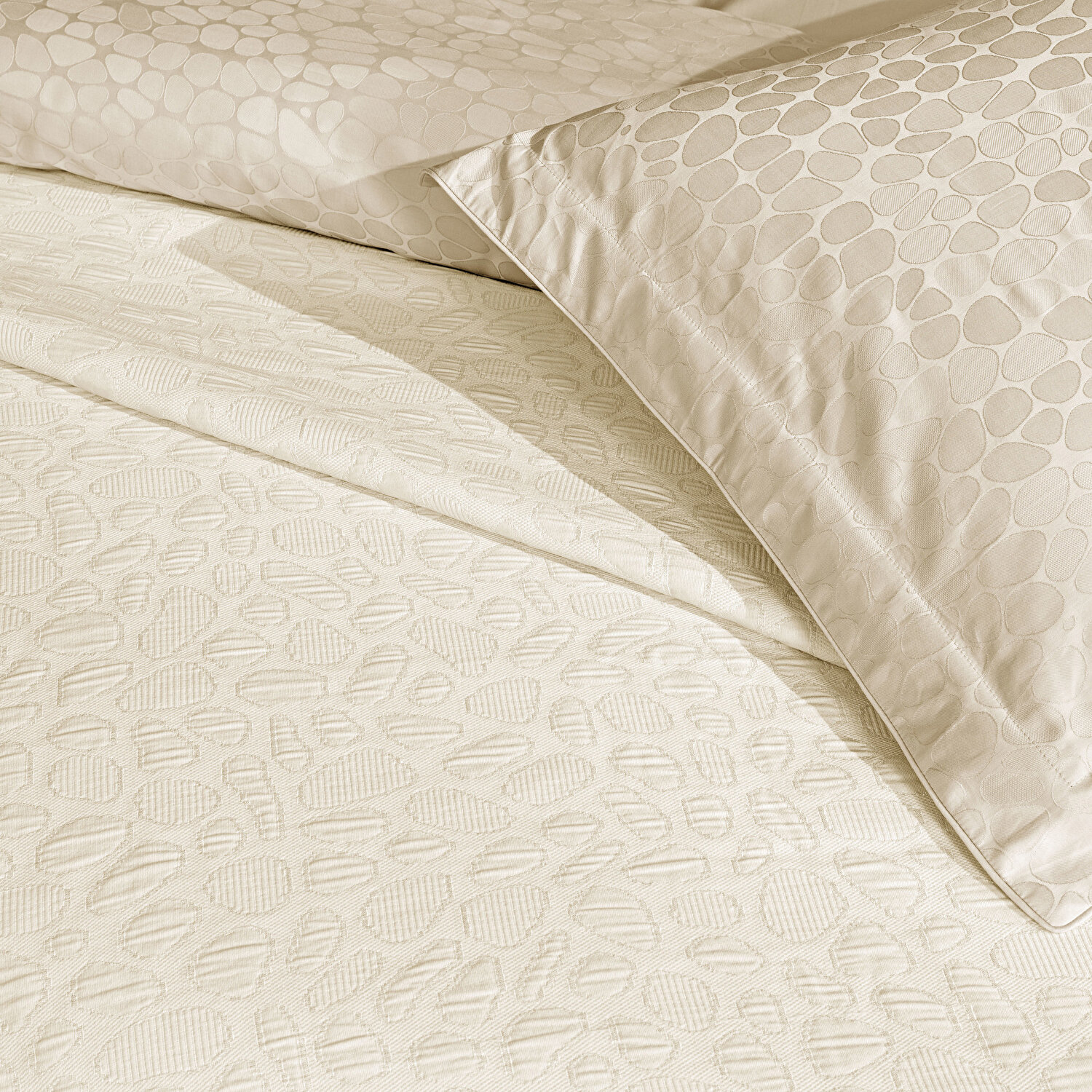 Taç Rodrigo Pikeli Çift Kişilik Nevresim Seti Camel