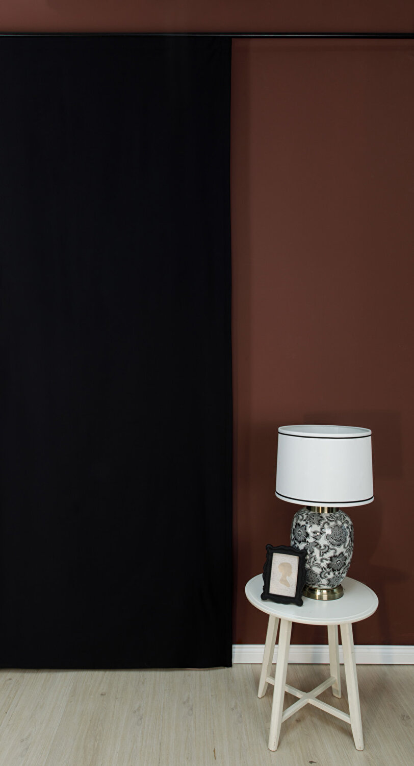 Taç Karartma Hazır Fon Perde Siyah 250x265 cm