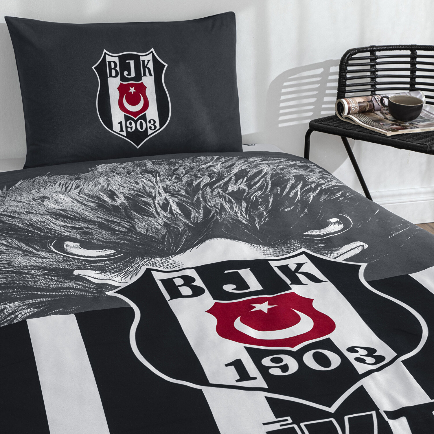 Lisanslı Bjk Şanslı Kartal Nevresim Takımı Tek Kişilik