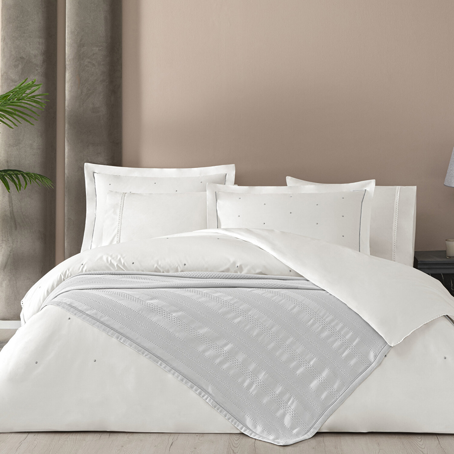 Taç Rebecca Yatak Örtülü Çift Kişilik Nevresim Seti Gri