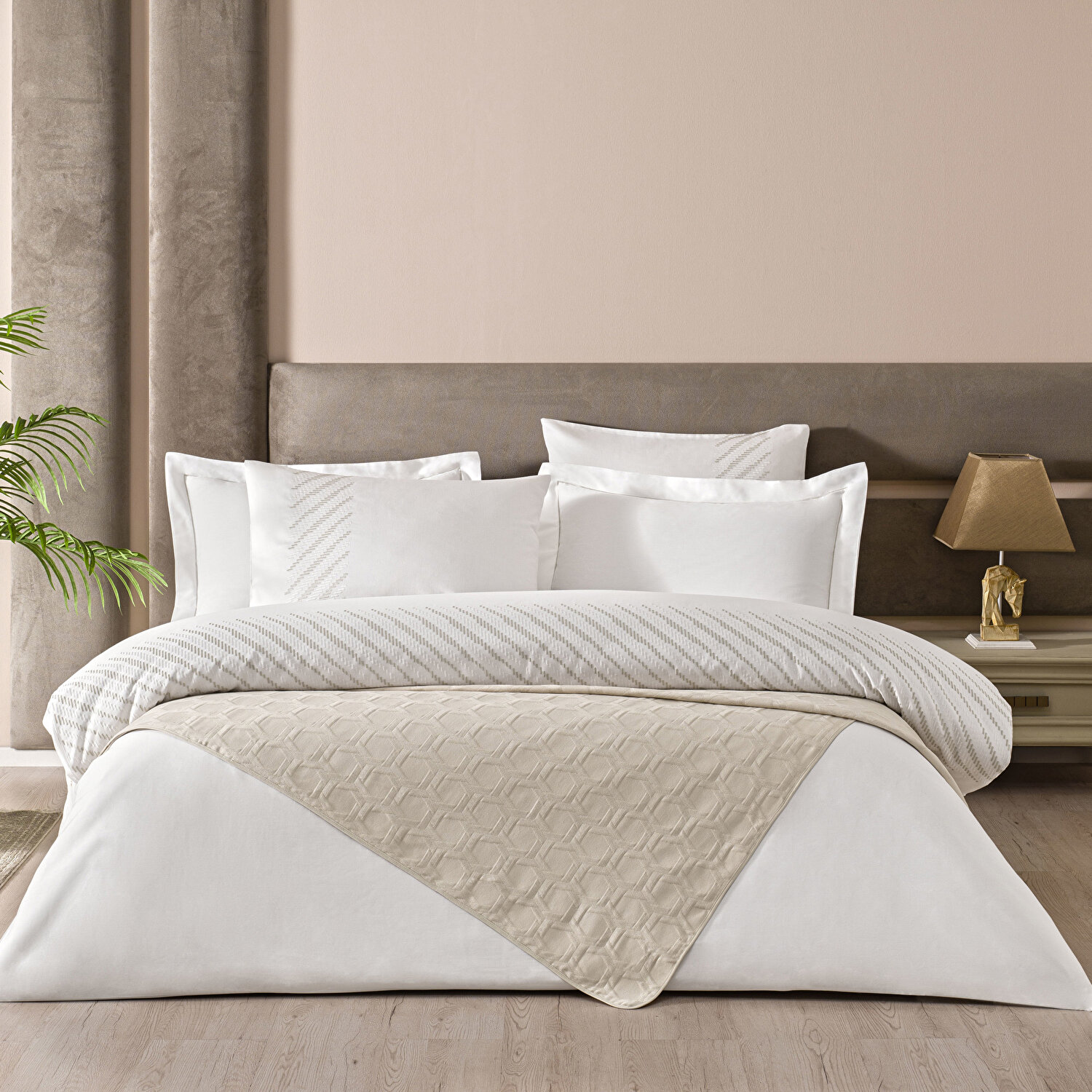 Taç Julietta Yatak Örtülü Çift Kişilik Nevresim Seti Bej