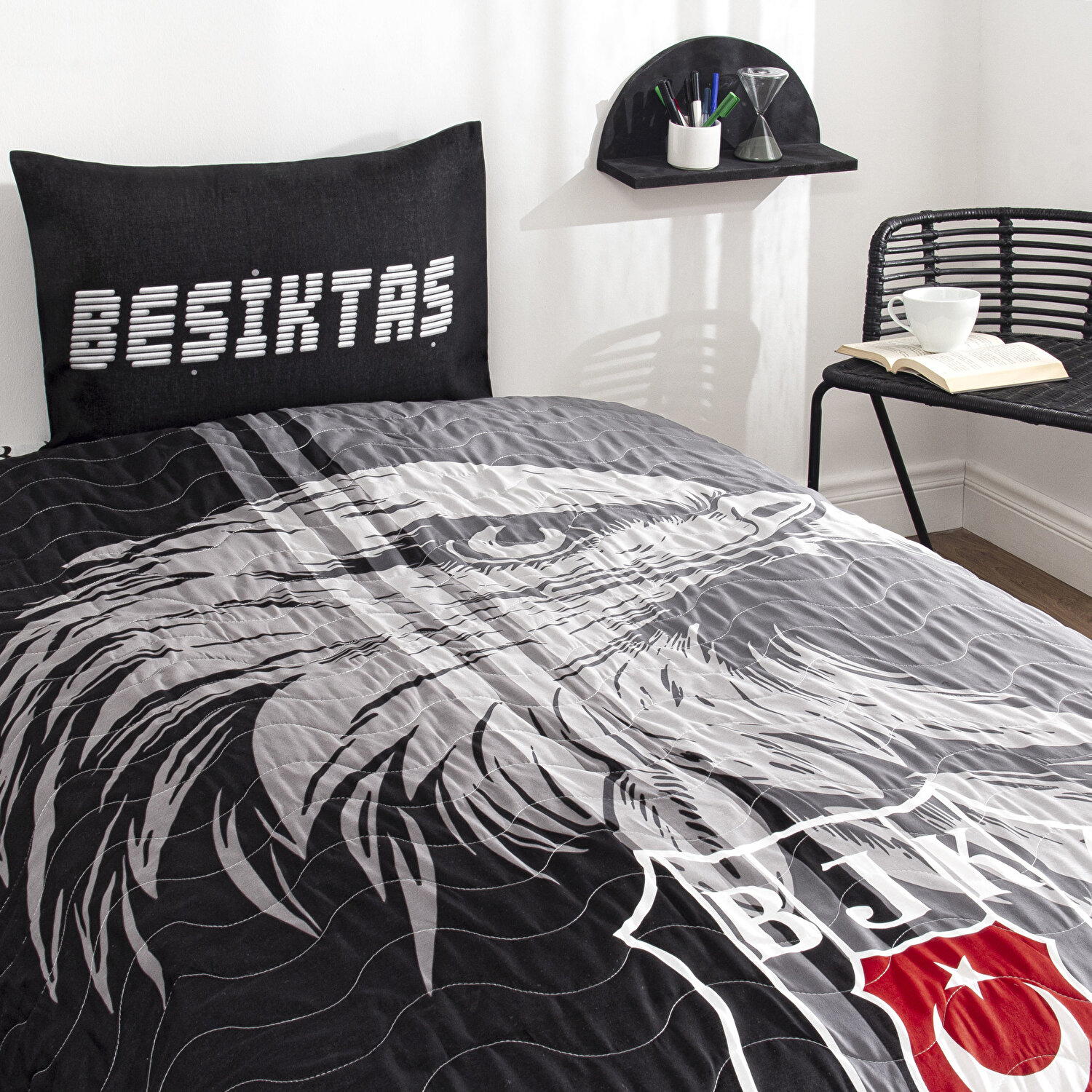 Taç Lisanslı Beşiktaş Kartal Complete Set