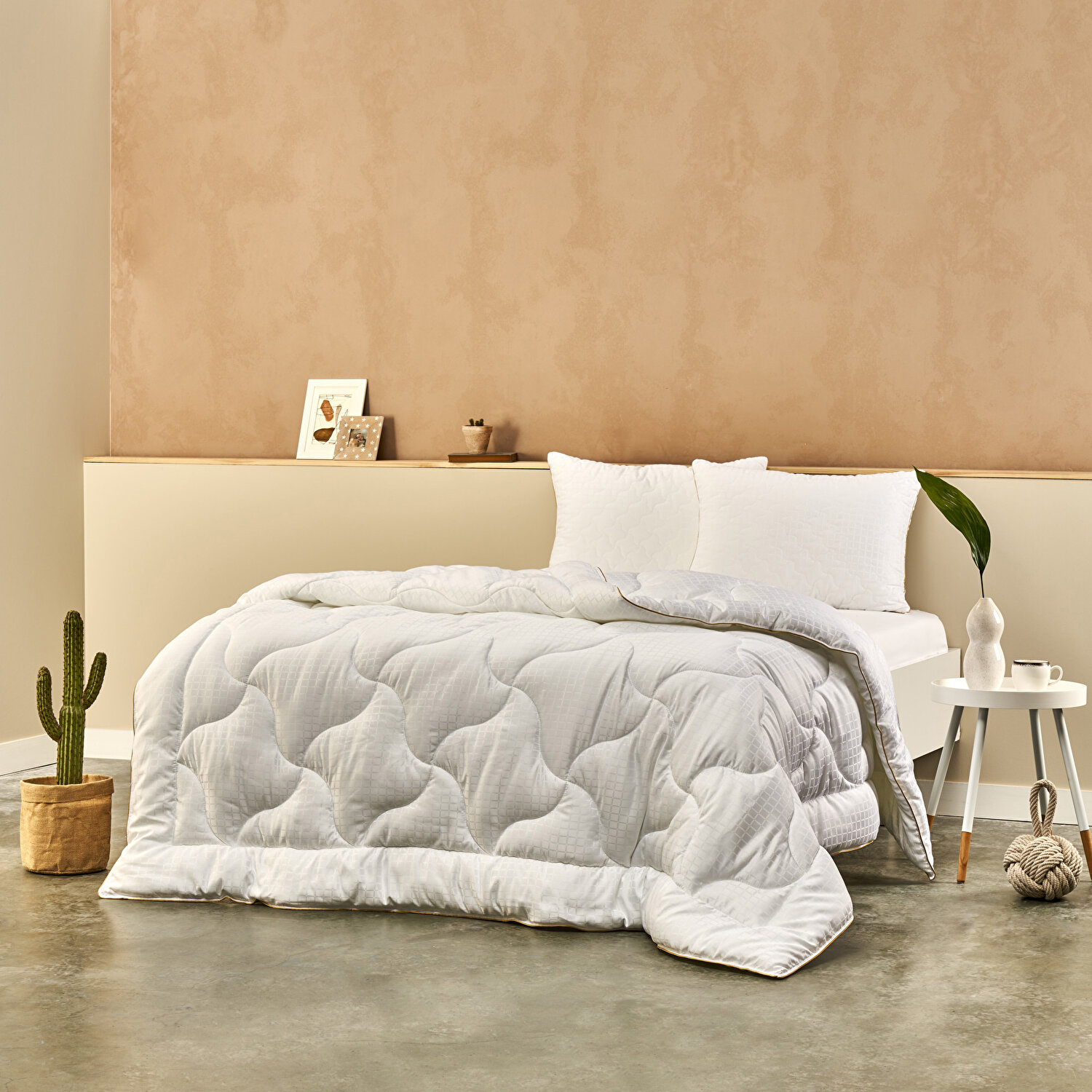 Taç Elegance Mikrojel Tek Kişilik Yorgan Beyaz