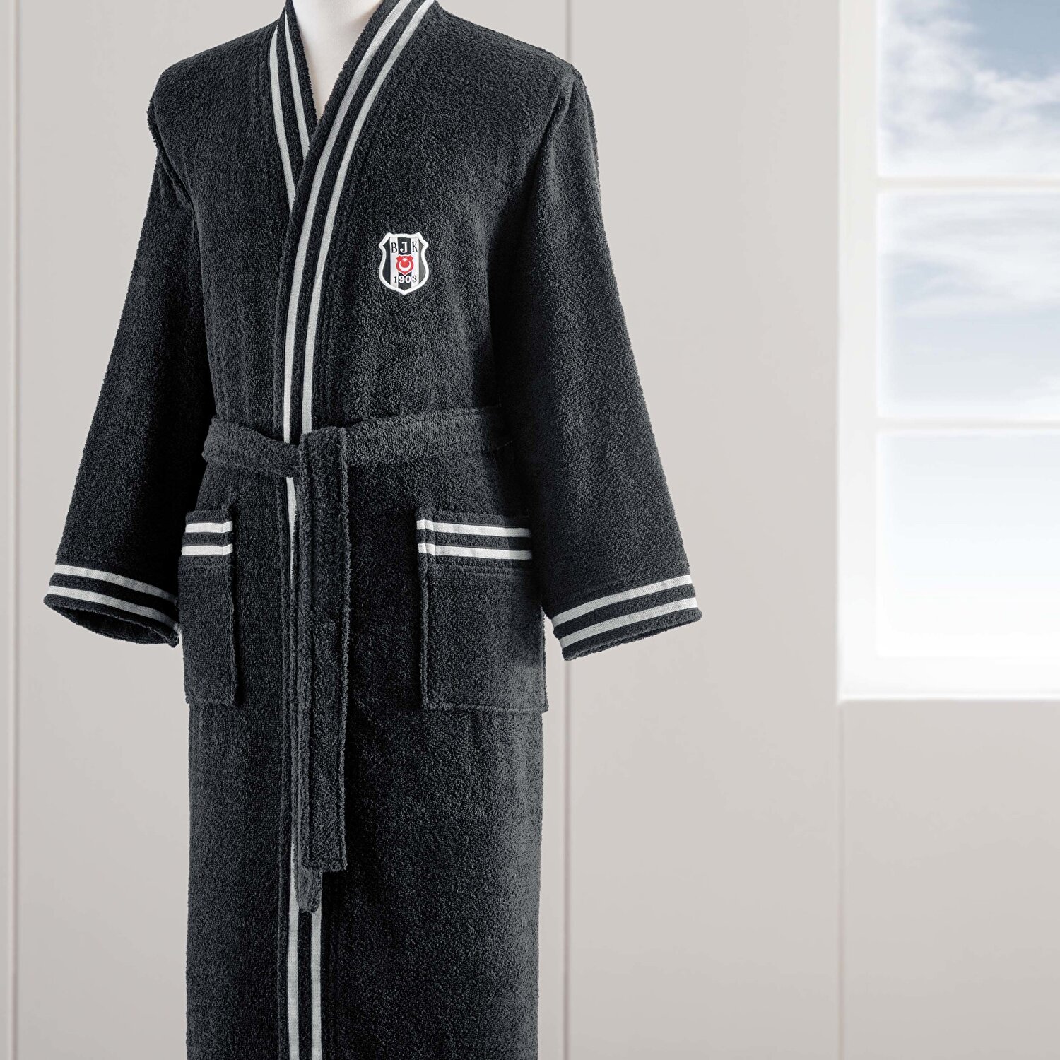 Taç Lisanslı Beşiktaş Siyah Beyaz Pamuk S Yetişkin Bornoz Siyah