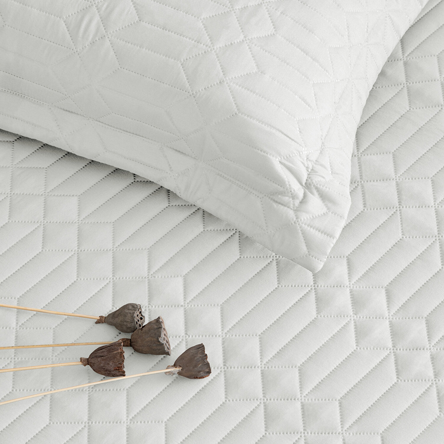 Taç Parley Çift Kişilik Yatak Örtüsü Seti Gri