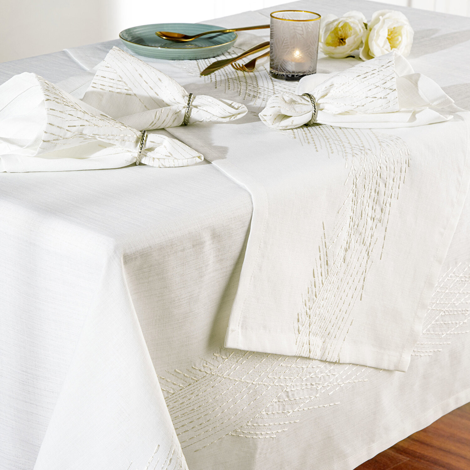 Taç Charlotte 18'li Masa Örtüsü Seti Taş