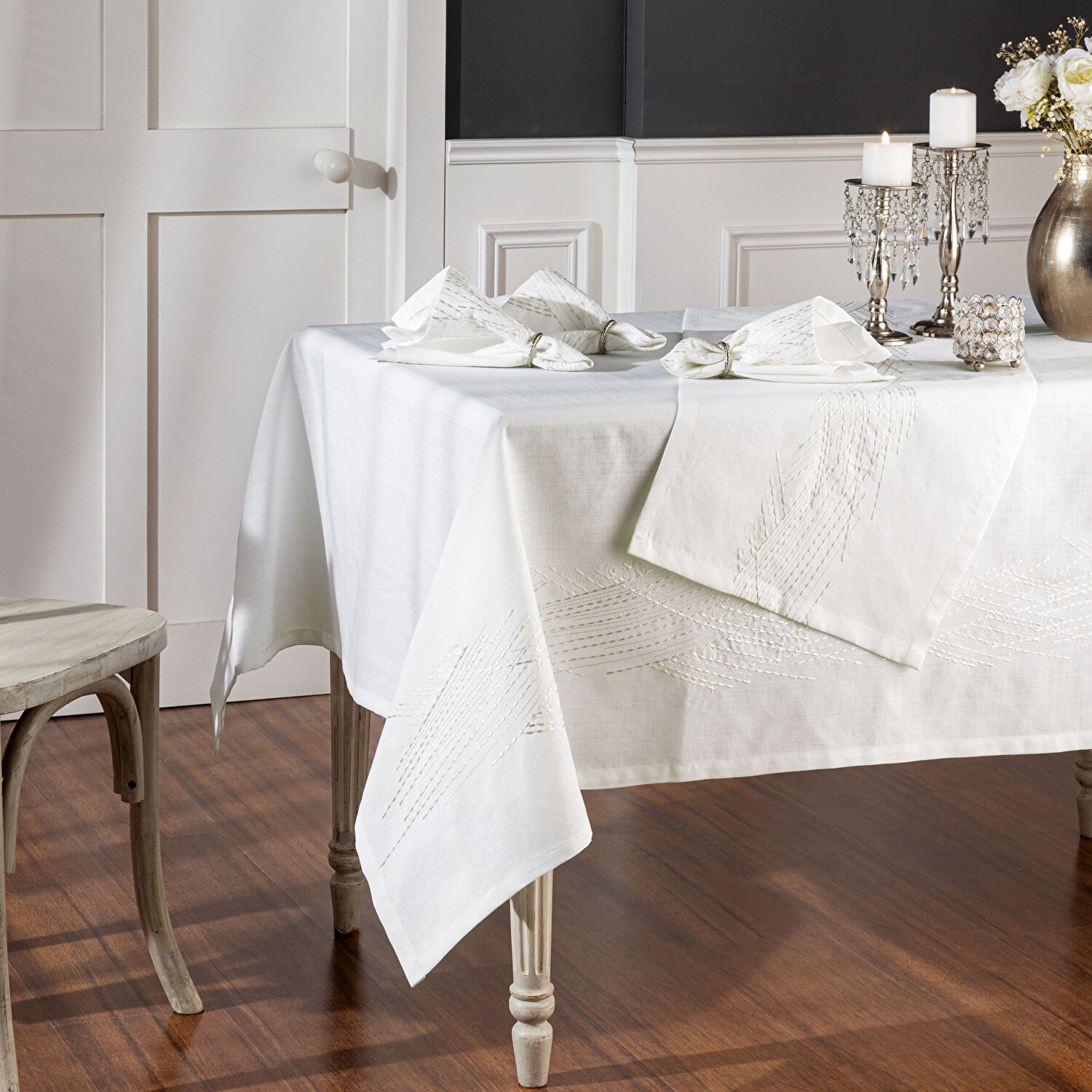 Taç Charlotte 18'li Masa Örtüsü Seti Taş