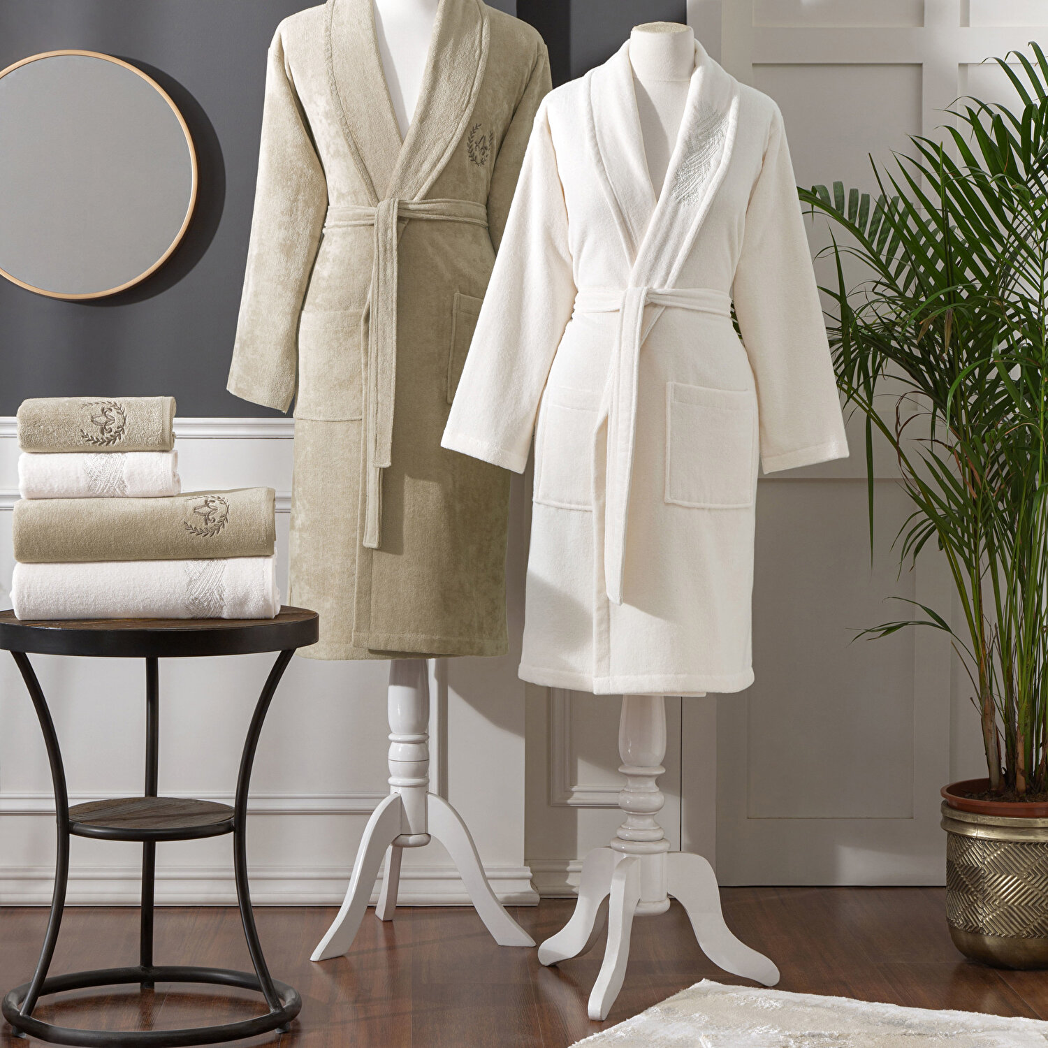 Taç Charlotte Pamuk Aile Bornoz Seti Ekru Camel