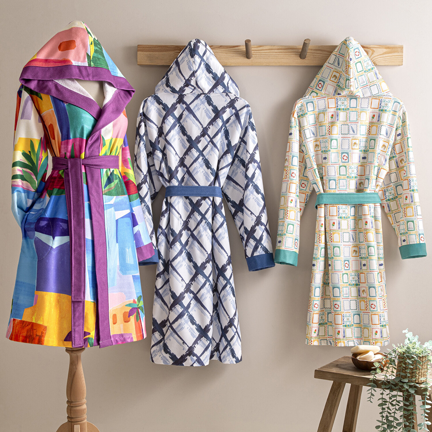 Taç Lyona Pamuk Poliester Genç Bornoz Kırmızı L/XL