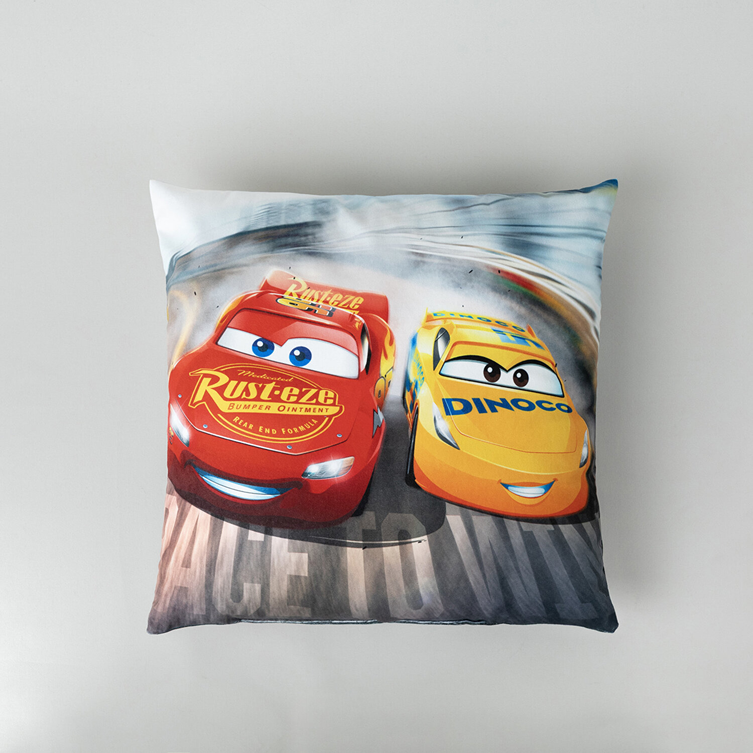 Lisanslı Disney Cars Team 40x40 cm Kılent