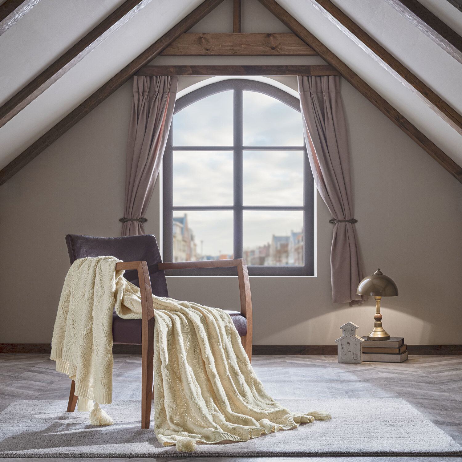 Taç Butik Brüj Akrilik Throw Ekru