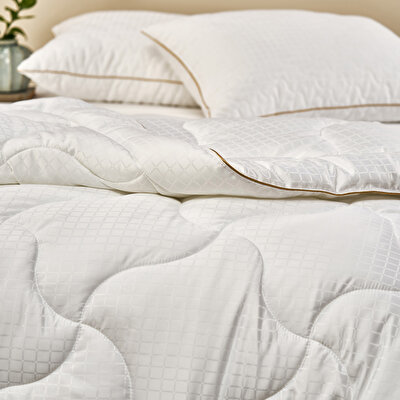 Taç Elegance Mikrojel Tek Kişilik Yorgan Beyaz